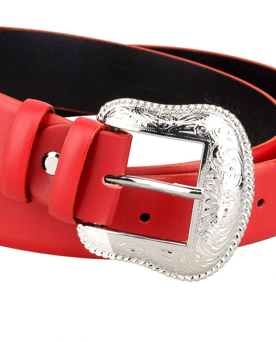 Cowgirl-Red-Belt-Buckle-close
