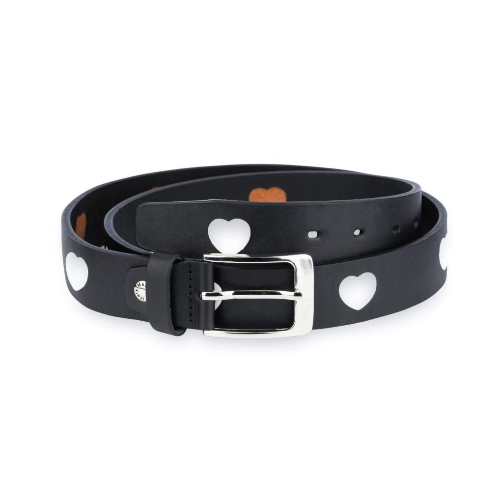 black-leather-belt-with-white-
