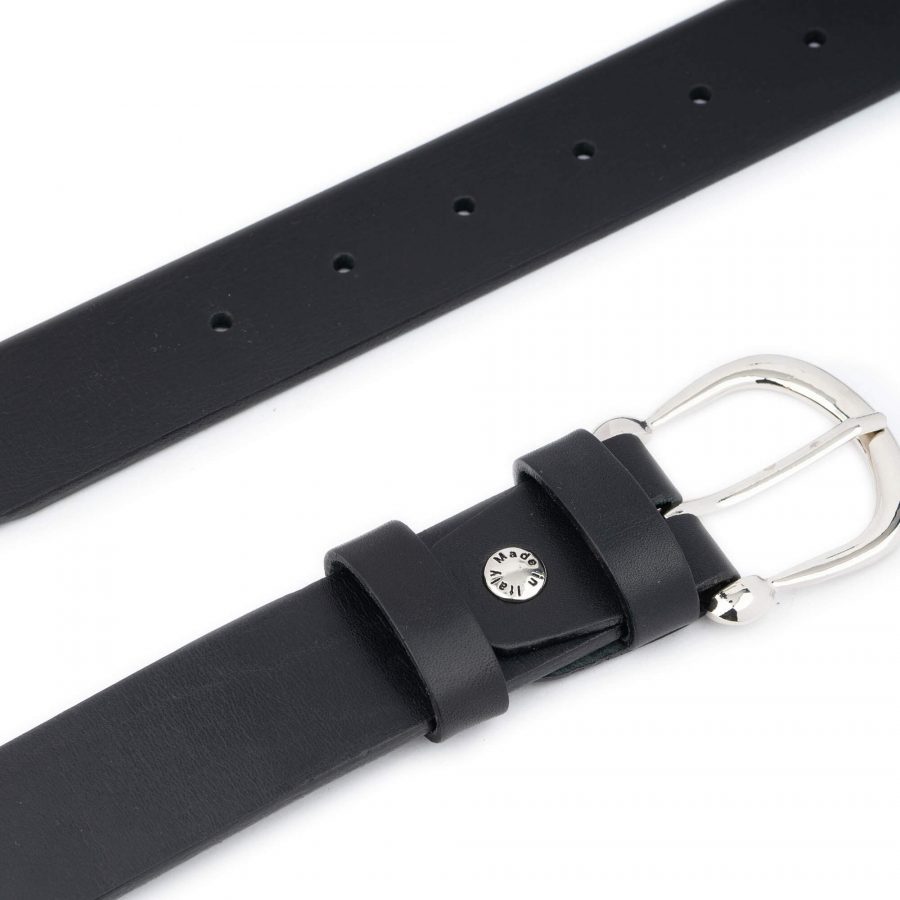 black womens leather belt with large horseshoe buckle 3