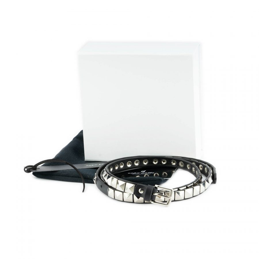 silver pyramid studded belt with gift box 1 PYRSLV15BOXFLG 165USD