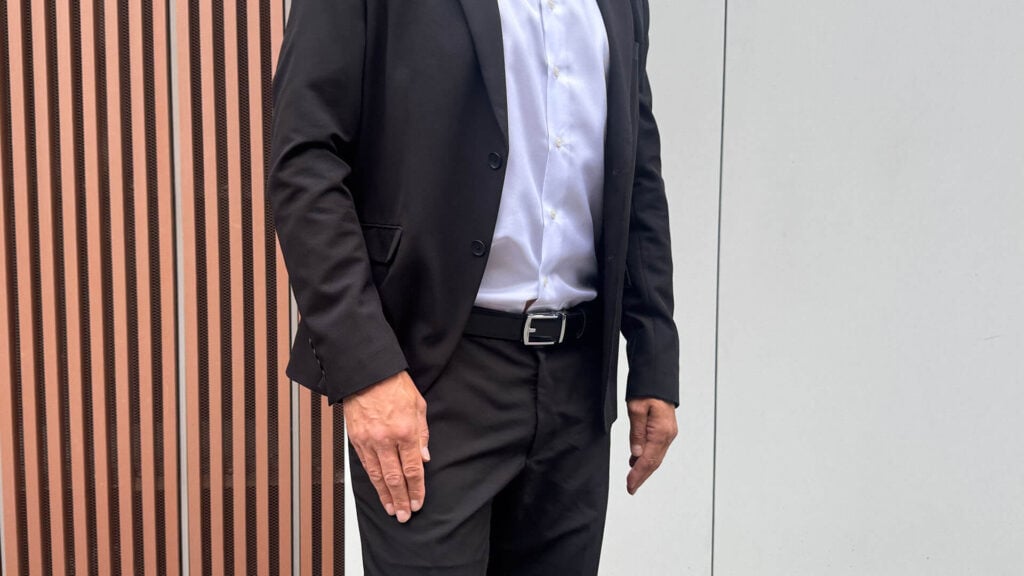 Mens Black Ratchet Belt On Black Dress Suit 1