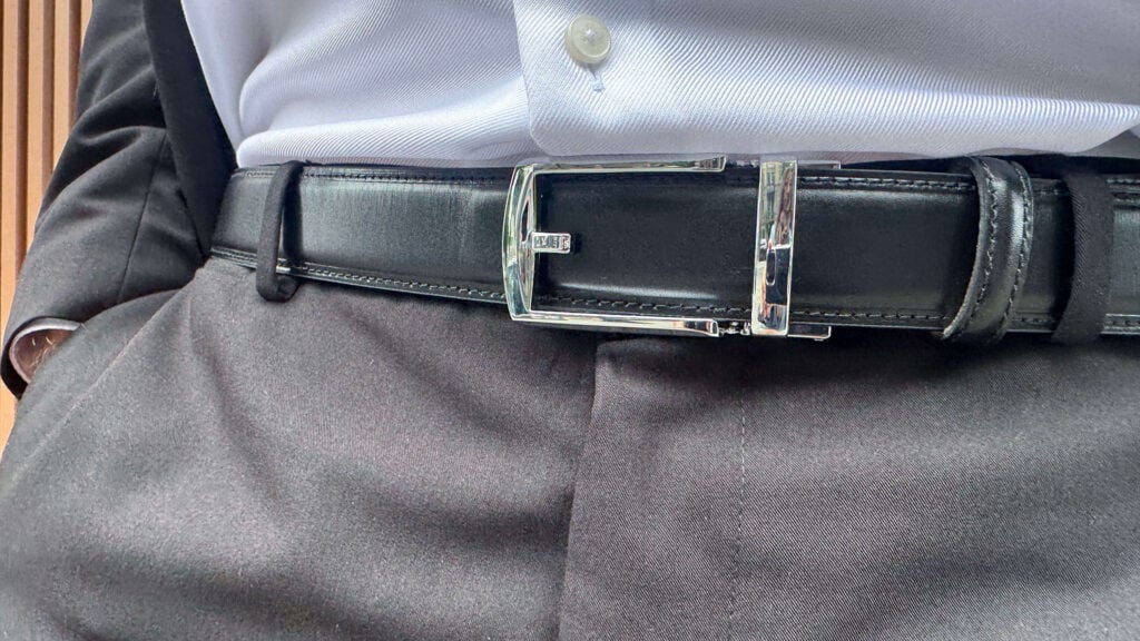 Mens Black Ratchet Belt On Black Dress Suit 2